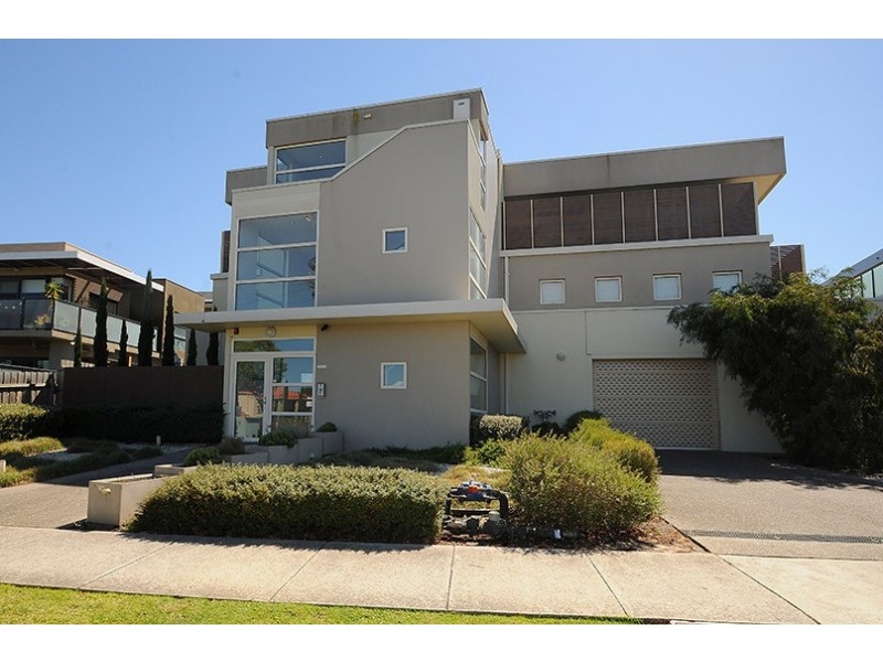 15/121 McDonald Street, Mordialloc VIC 3195