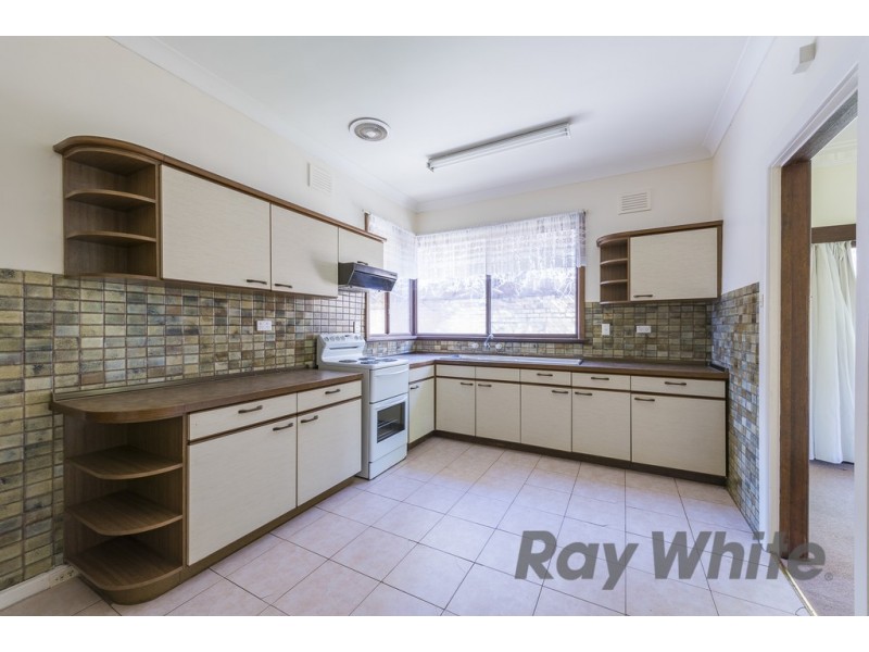 11 Epsom Road, Mordialloc VIC 3195