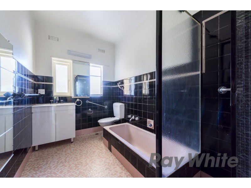11 Epsom Road, Mordialloc VIC 3195