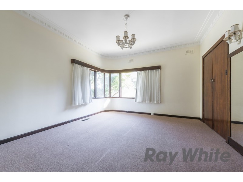 11 Epsom Road, Mordialloc VIC 3195