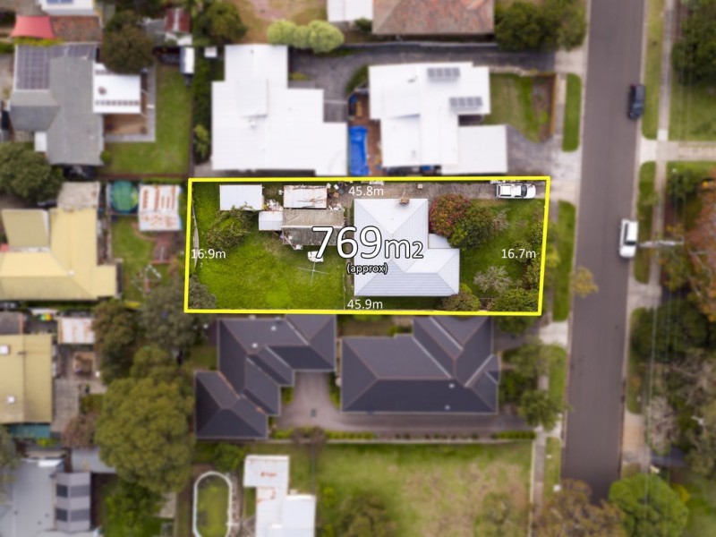 54 Rosslyn Avenue, Seaford VIC 3198