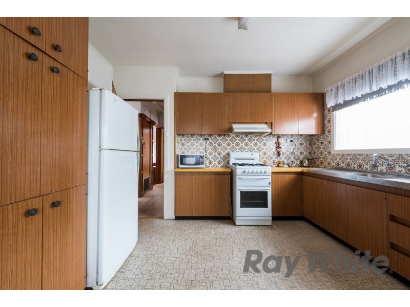 7 Ashmore Avenue, Mordialloc VIC 3195