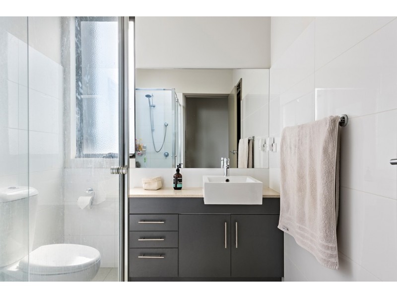 203/119 McDonald Street, Mordialloc VIC 3195