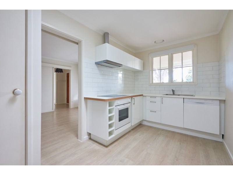 6 Eurythmic Street, Mordialloc VIC 3195