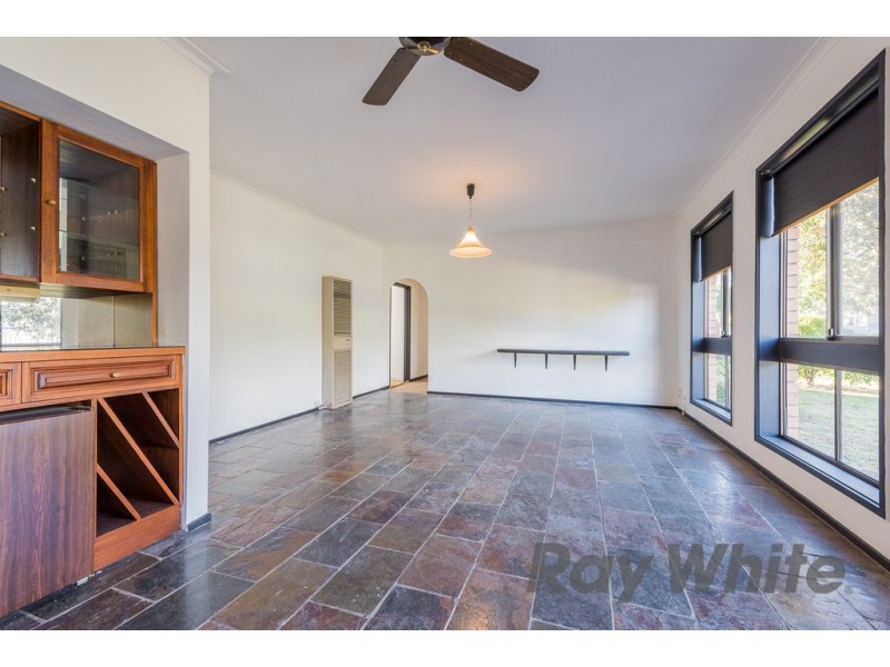 1 Waratah Avenue, Mordialloc VIC 3195