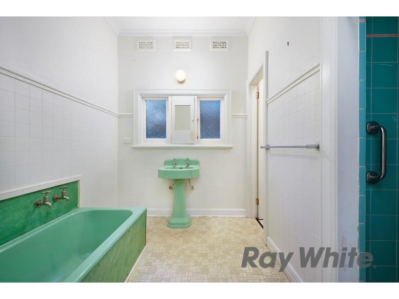 126 Como Parade West, Parkdale VIC 3195