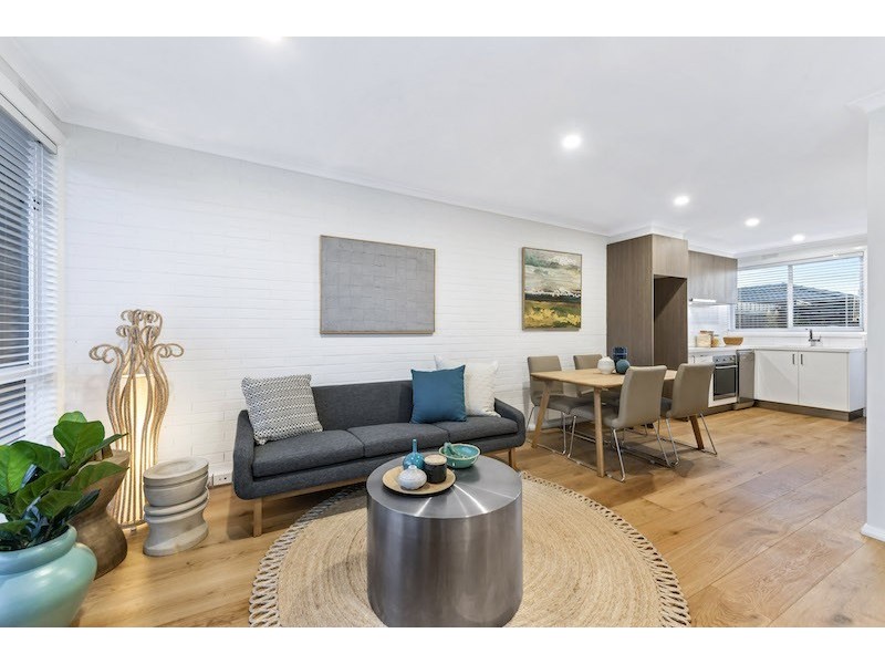 2/2 Ashmore Avenue, Mordialloc VIC 3195