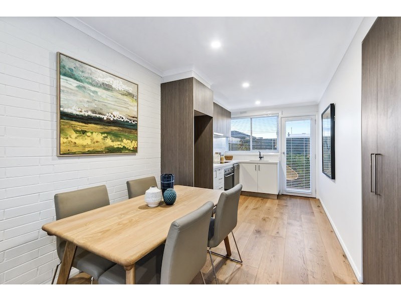 2/2 Ashmore Avenue, Mordialloc VIC 3195