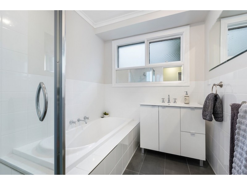 7 Saxil Court, Seaford VIC 3198