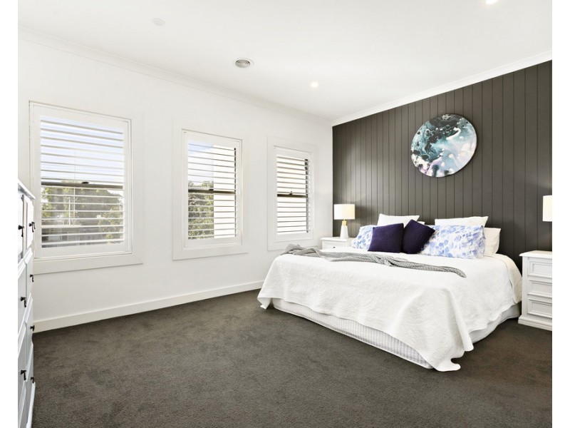 1B Albany Crescent, Aspendale VIC 3195