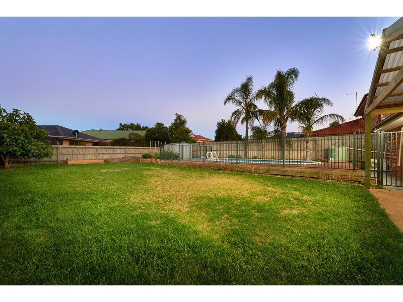 53 Branagan Drive, Aspendale Gardens VIC 3195
