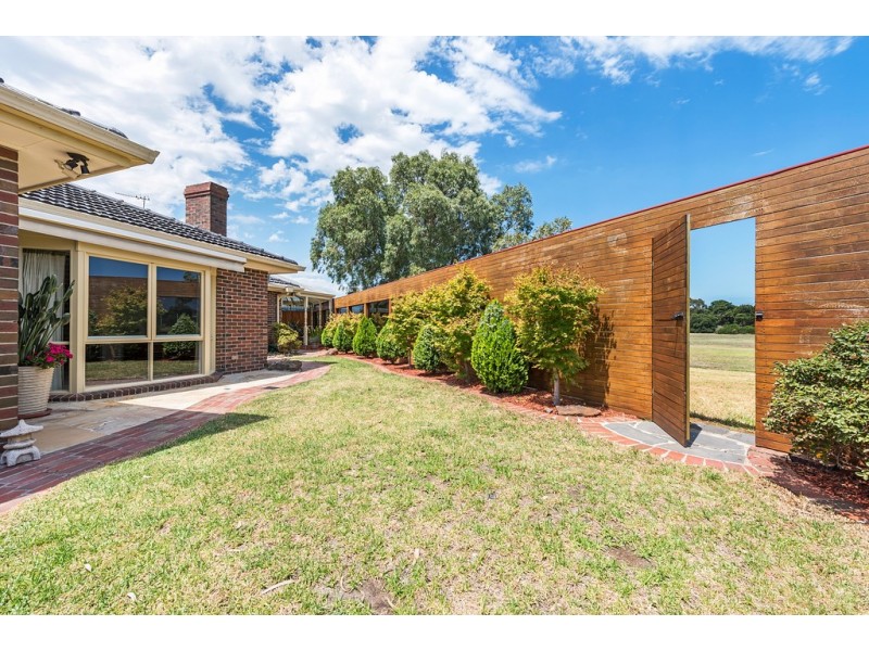 4 June Place, Aspendale Gardens VIC 3195
