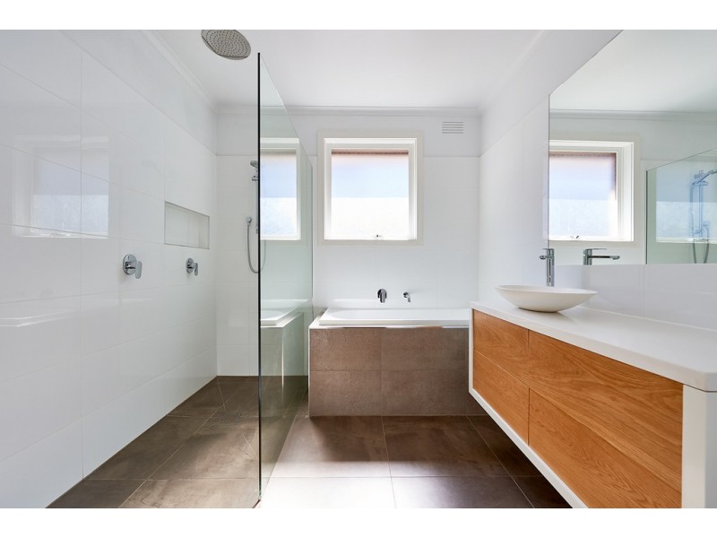 3/10 Epsom Road, Mordialloc VIC 3195