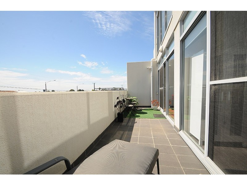 15/541 Main Street, Mordialloc VIC 3195