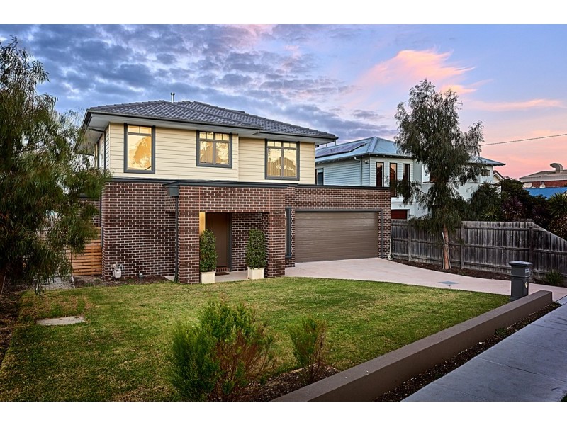 17 Albert Street, Mordialloc VIC 3195