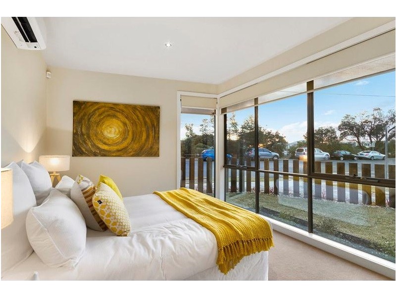 2a Cannes Av, Bonbeach VIC 3196