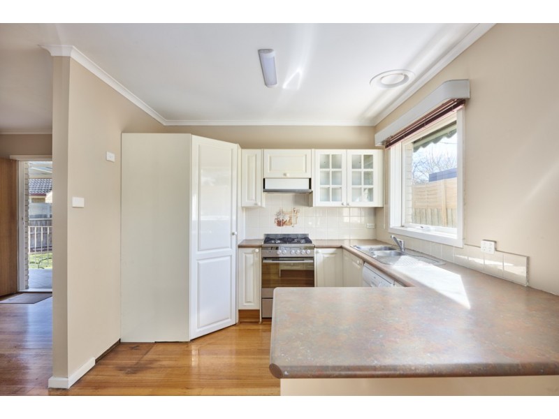 43 Silvertop Crescent, Frankston North VIC 3200