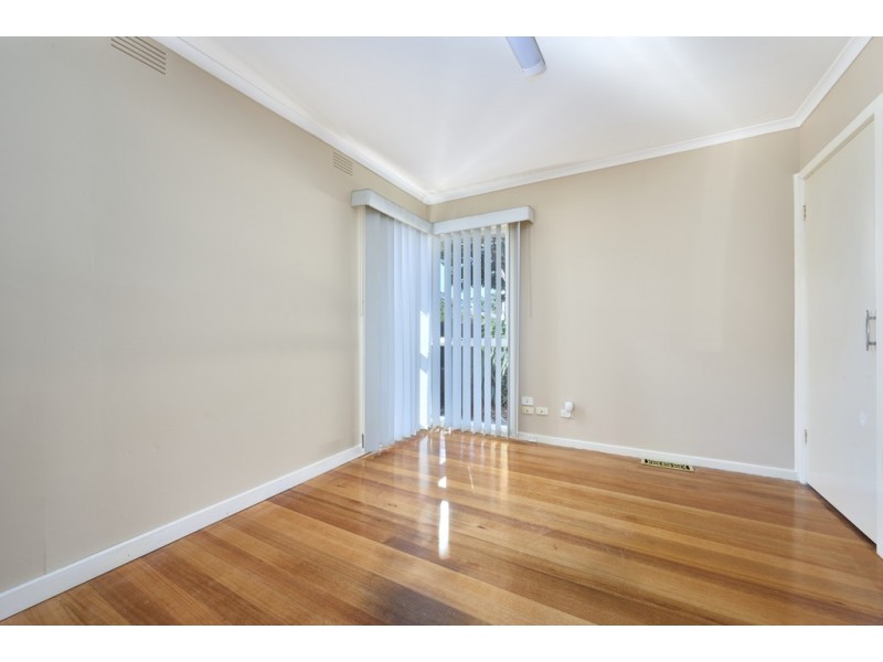 43 Silvertop Crescent, Frankston North VIC 3200