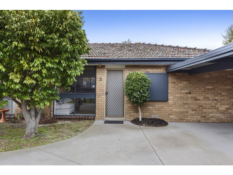 3/8 Edith Street, Mordialloc VIC 3195
