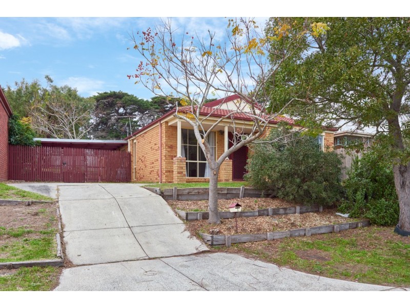 5 George Bass Court, Skye VIC 3977