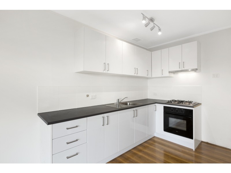 4/2 Woods Avenue, Mordialloc VIC 3195