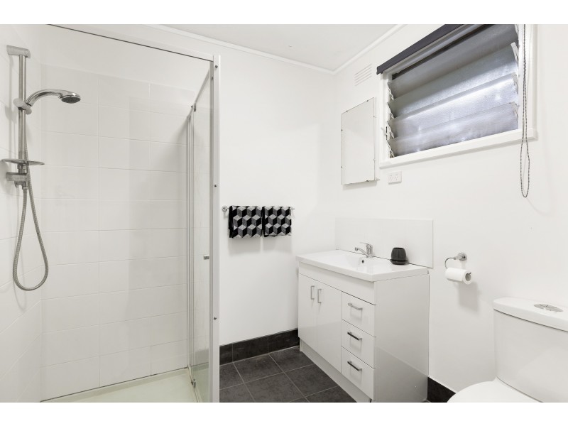 4/2 Woods Avenue, Mordialloc VIC 3195