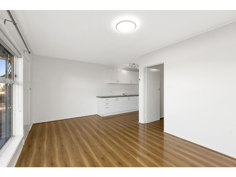 4/2 Woods Avenue, Mordialloc VIC 3195