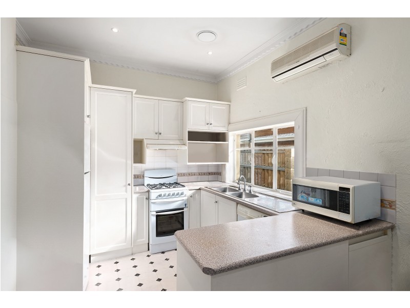 1/11 Crown Avenue, Mordialloc VIC 3195