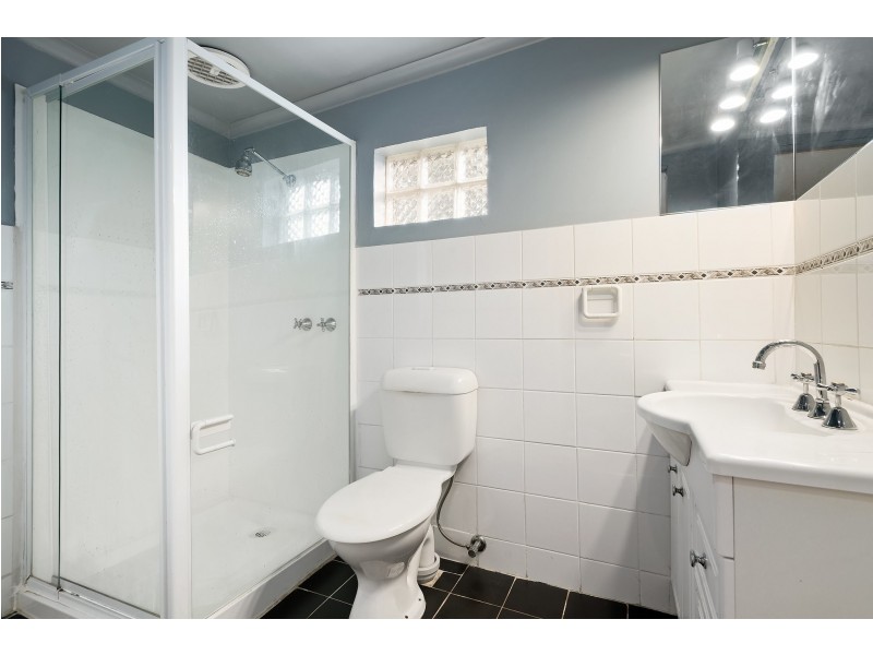 1/11 Crown Avenue, Mordialloc VIC 3195