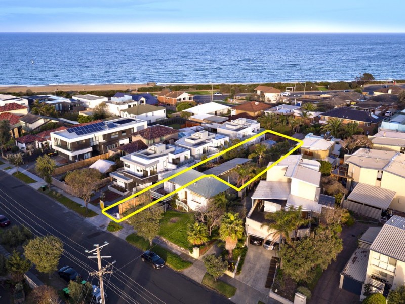 2/13 Bay Street, Parkdale VIC 3195