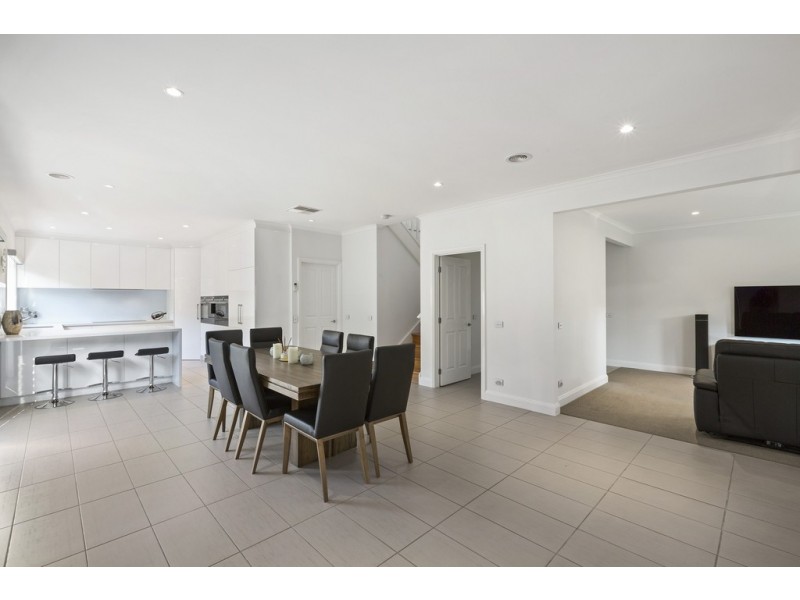 15 Albert Street, Mordialloc VIC 3195