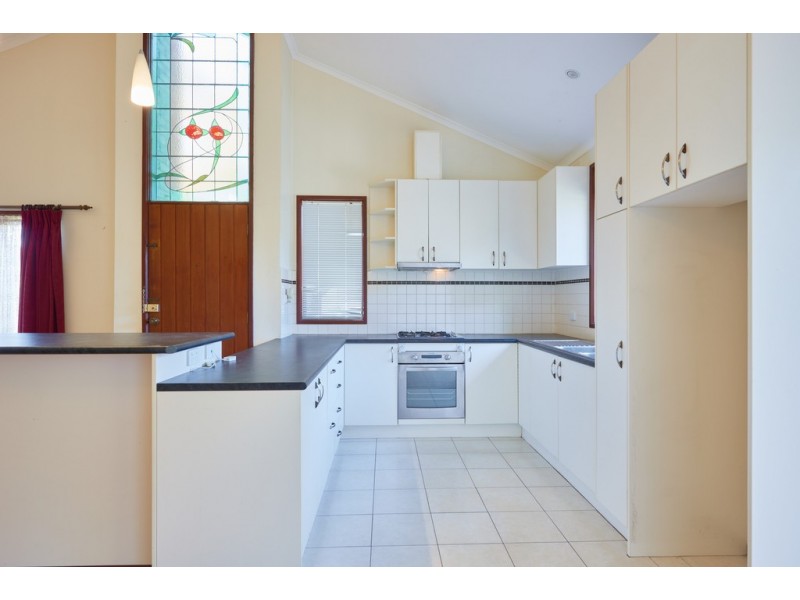 6 Woodland Drive, Cheltenham VIC 3192