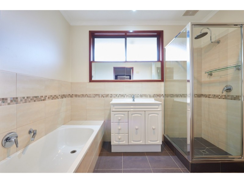 6 Woodland Drive, Cheltenham VIC 3192