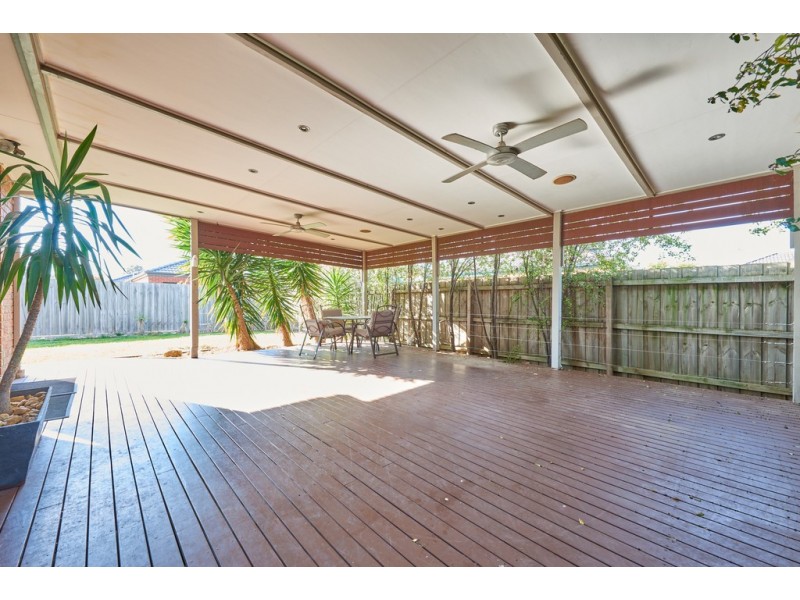 23 Hanrahan Wynd, Lynbrook VIC 3975