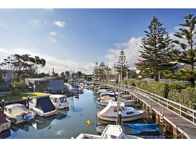 6/2 Woods Avenue, Mordialloc VIC 3195