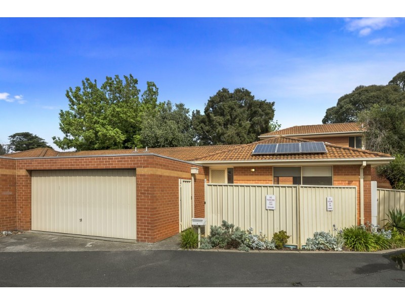 17/114 Warren Road, Mordialloc VIC 3195
