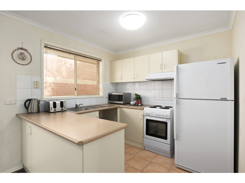 17/114 Warren Road, Mordialloc VIC 3195