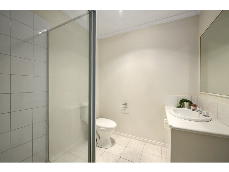 17/114 Warren Road, Mordialloc VIC 3195