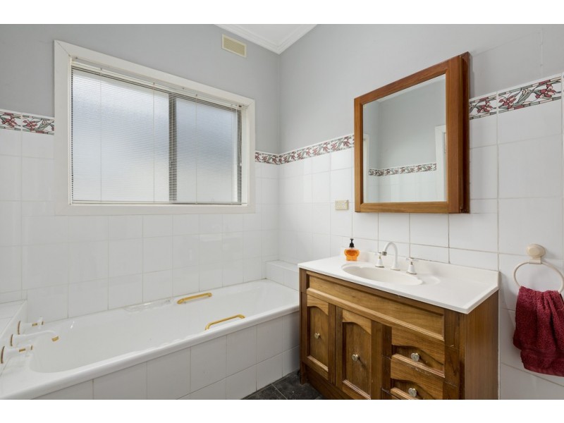 9 Thomas Street, Mordialloc VIC 3195