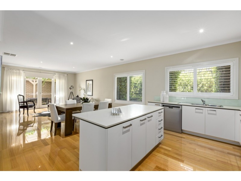 24 Georgetown Way, Officer VIC 3809