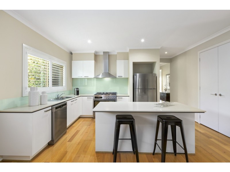 24 Georgetown Way, Officer VIC 3809