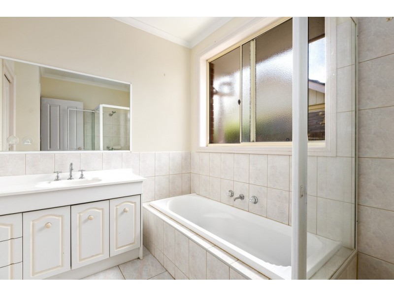 2/2 Tilley Street, Cheltenham VIC 3192