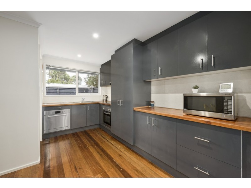 2/19 Governor Road, Mordialloc VIC 3195