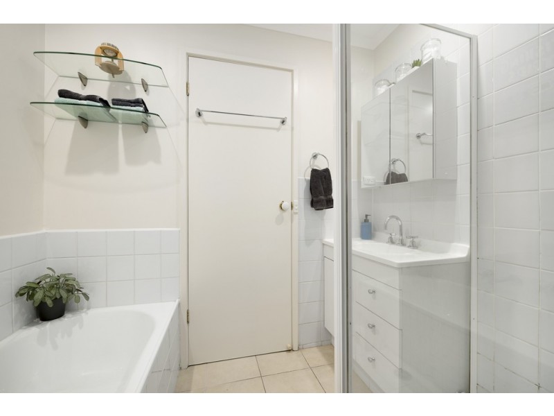 2/19 Governor Road, Mordialloc VIC 3195