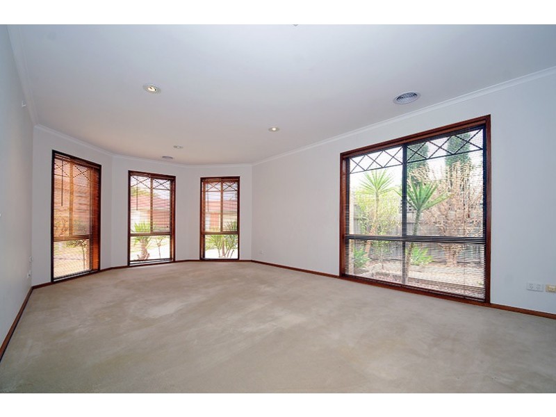 28 Waterdale Place, Aspendale Gardens VIC 3195