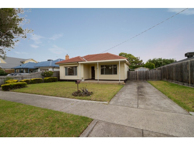 18 James Avenue, Aspendale VIC 3195