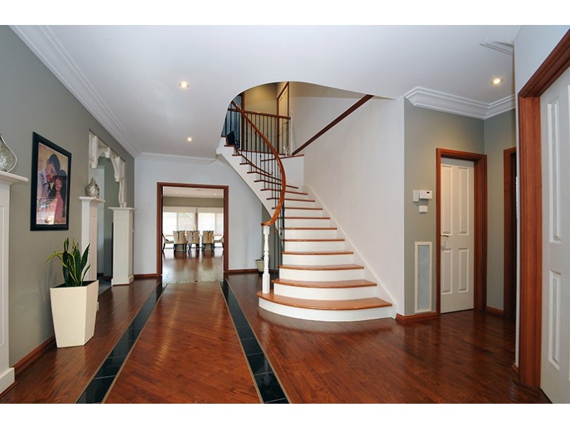 58 Berwick Springs Promenade, Narre Warren South VIC 3805