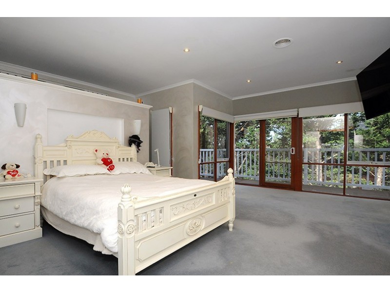 58 Berwick Springs Promenade, Narre Warren South VIC 3805