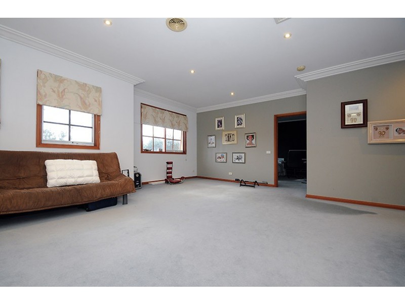 58 Berwick Springs Promenade, Narre Warren South VIC 3805