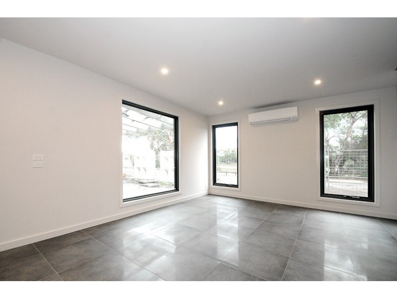 6 Browns Lane, Aspendale VIC 3195